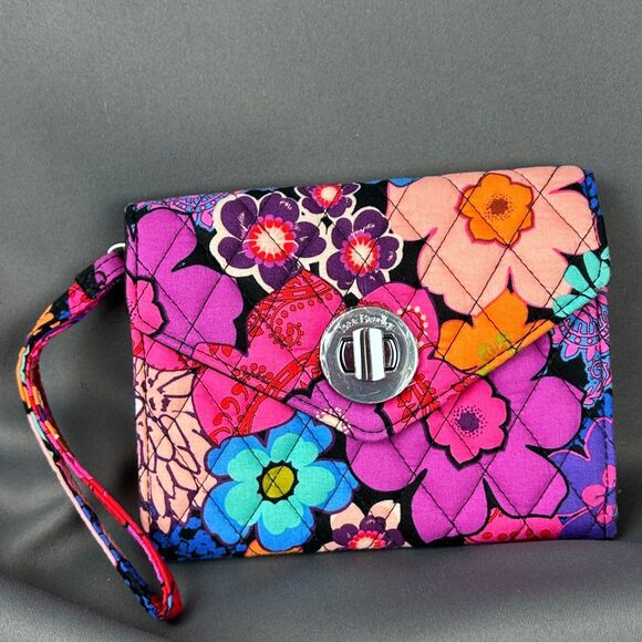 VERA BRADLEY Your Turn Wristlet Bold Floral Fiesta Wallet  6.25" X 5" - Picture 15 of 15